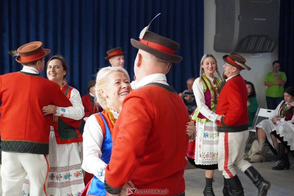 Rodzinna Rzeczpospolita Kurpiowska - koncert finałowy w Łysych [27.10.2024] - zdjęcie #14 - eOstroleka.pl