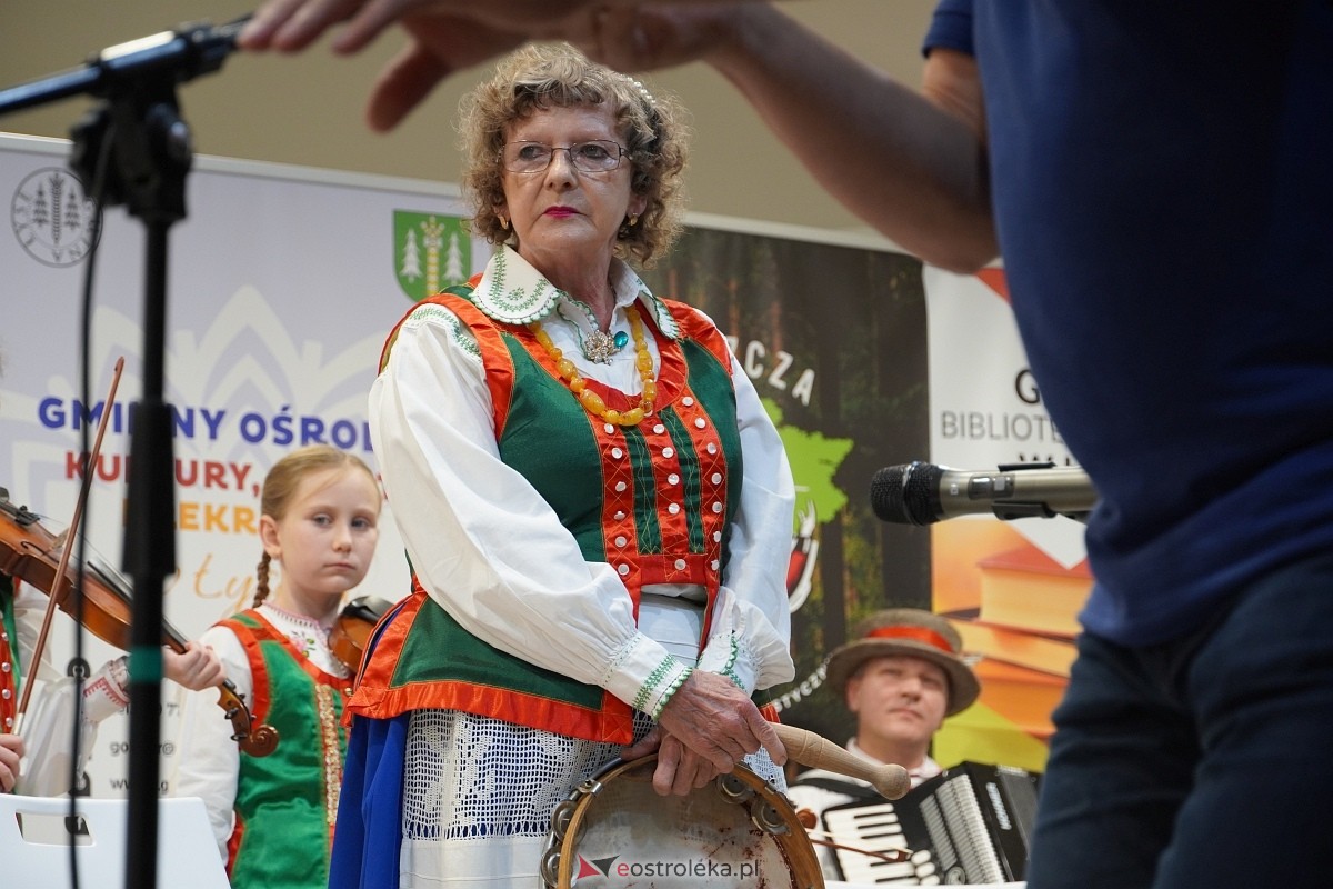 Rodzinna Rzeczpospolita Kurpiowska - koncert finałowy w Łysych [27.10.2024] - zdjęcie #8 - eOstroleka.pl