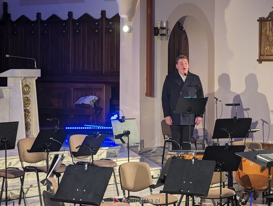 Koncert Muzyczna zmiana czasu Ostrołęckiej Orkiestry Kameralnej [27.10.2024] - zdjęcie #21 - eOstroleka.pl