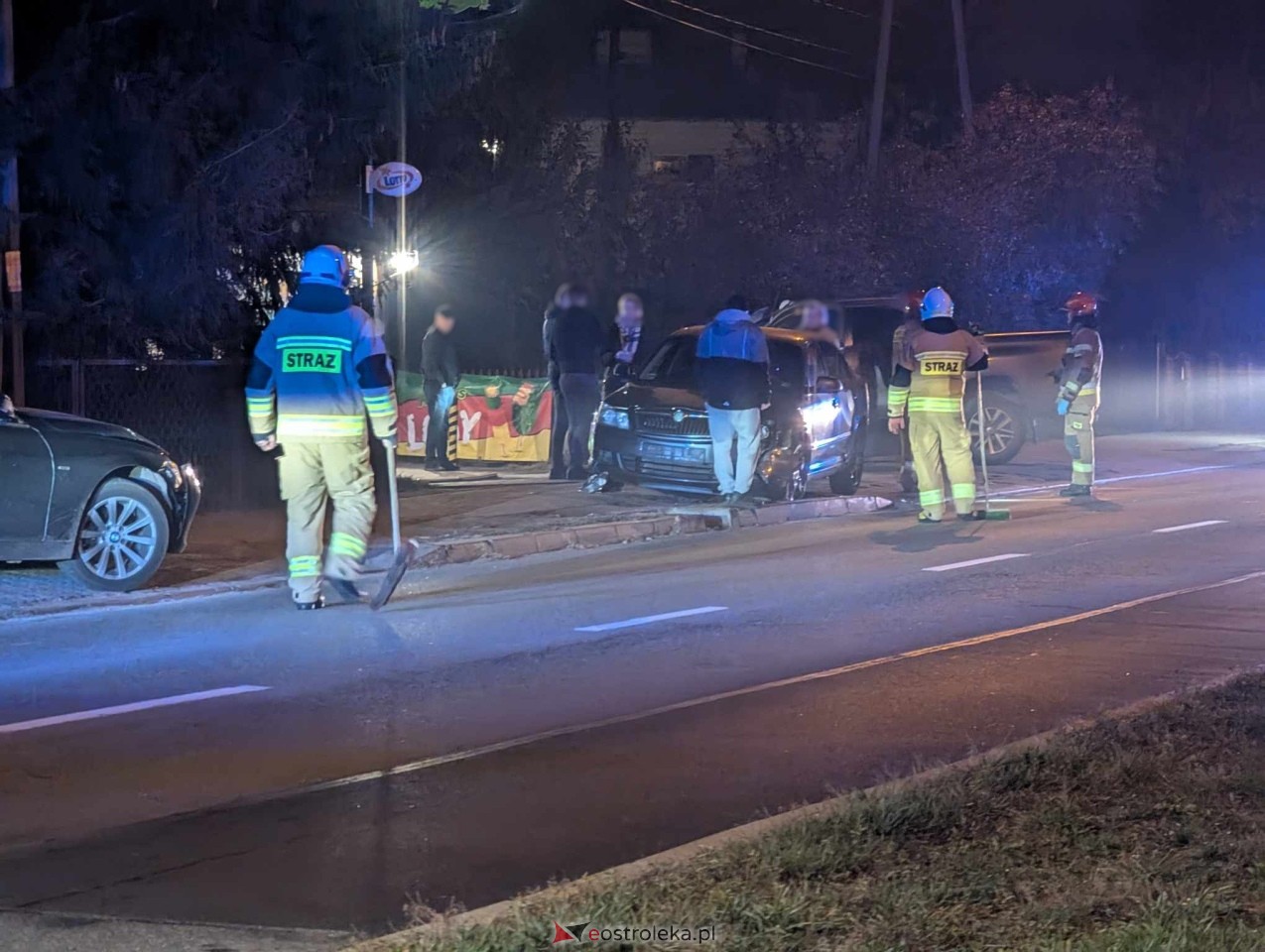 Wypadek na Słowackiego w Rzekuniu [27.10.2024] - zdjęcie #10 - eOstroleka.pl