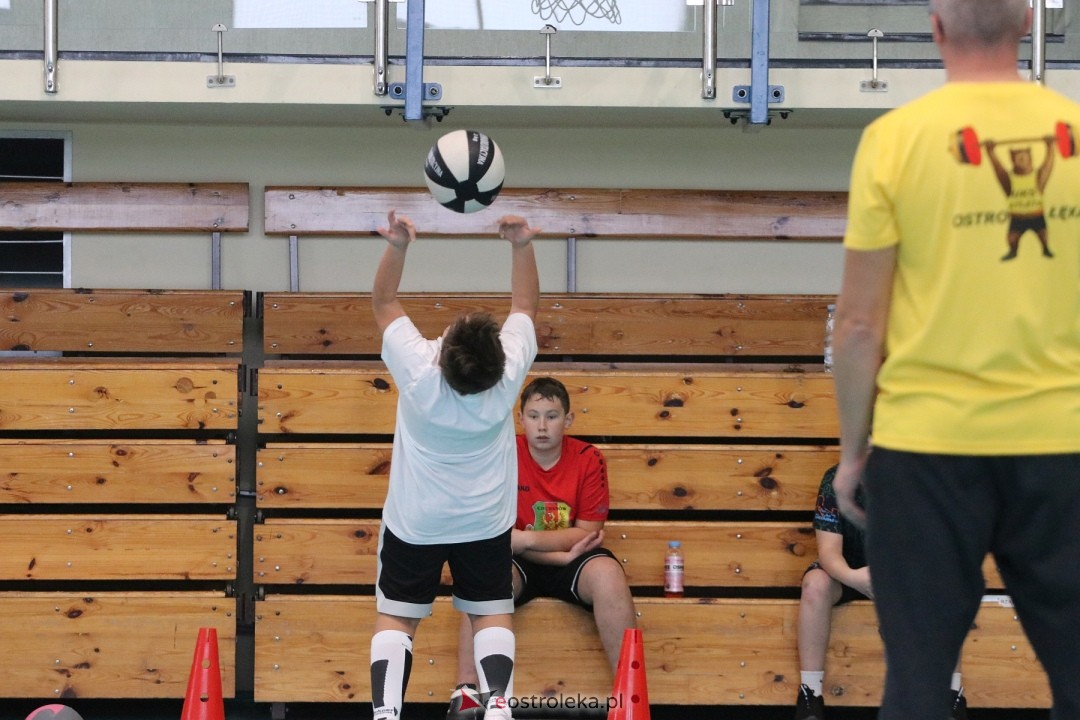Wielobój atletyczny z UKS Atleta Ostrołęka [27.10.2024] - zdjęcie #17 - eOstroleka.pl