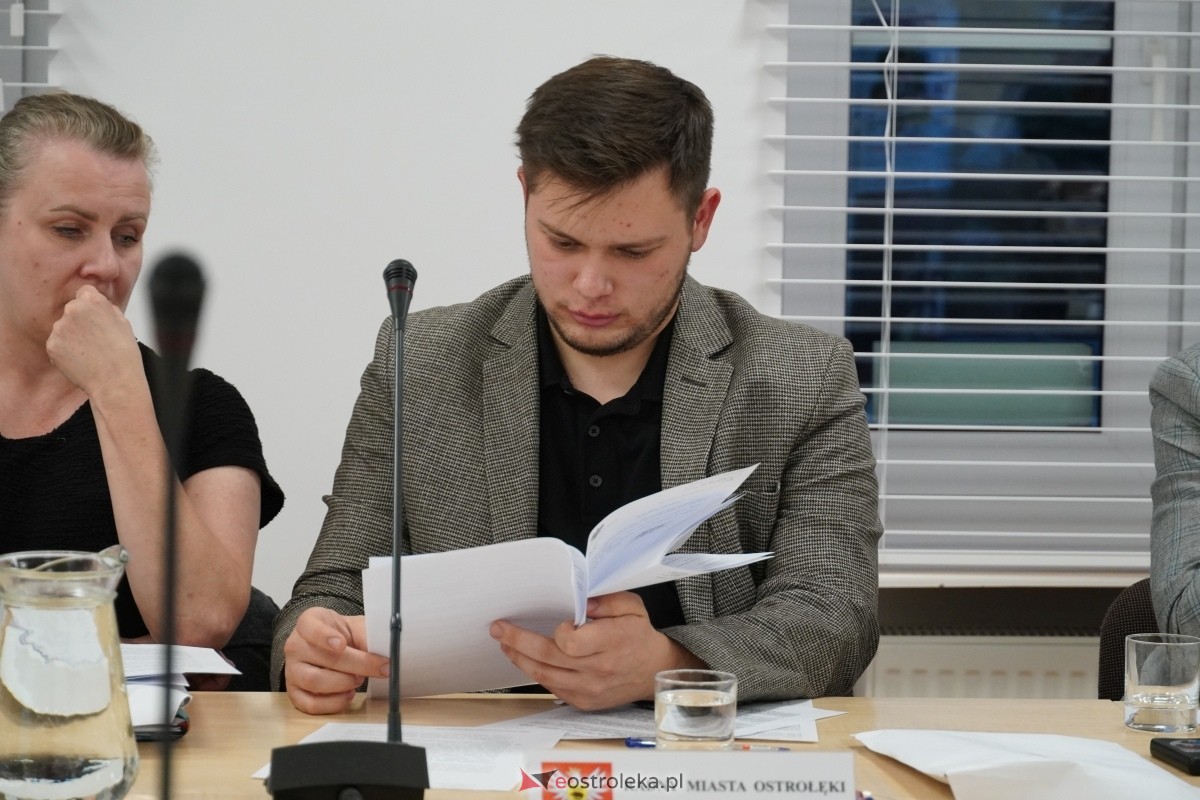 Sesja Rady Miasta Ostrołęki [28.10.2024] - zdjęcie #27 - eOstroleka.pl