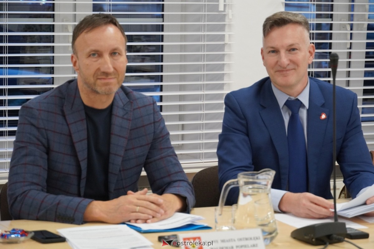 Sesja Rady Miasta Ostrołęki [28.10.2024] - zdjęcie #19 - eOstroleka.pl