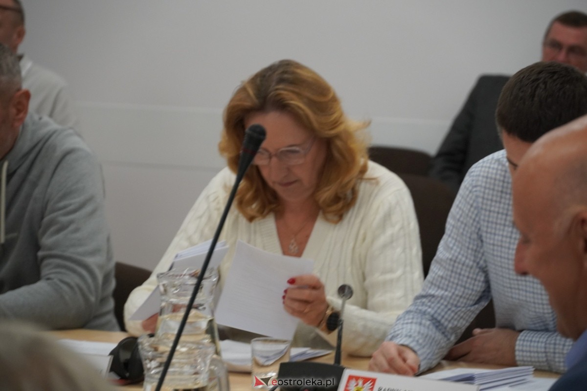 Sesja Rady Miasta Ostrołęki [28.10.2024] - zdjęcie #14 - eOstroleka.pl