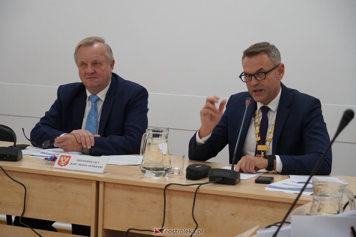 Sesja Rady Miasta Ostrołęki [28.10.2024] - zdjęcie #6 - eOstroleka.pl