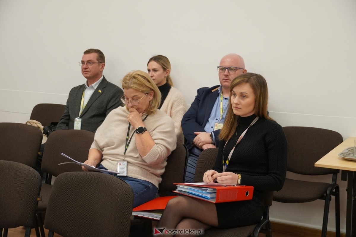 Sesja Rady Miasta Ostrołęki [28.10.2024] - zdjęcie #3 - eOstroleka.pl