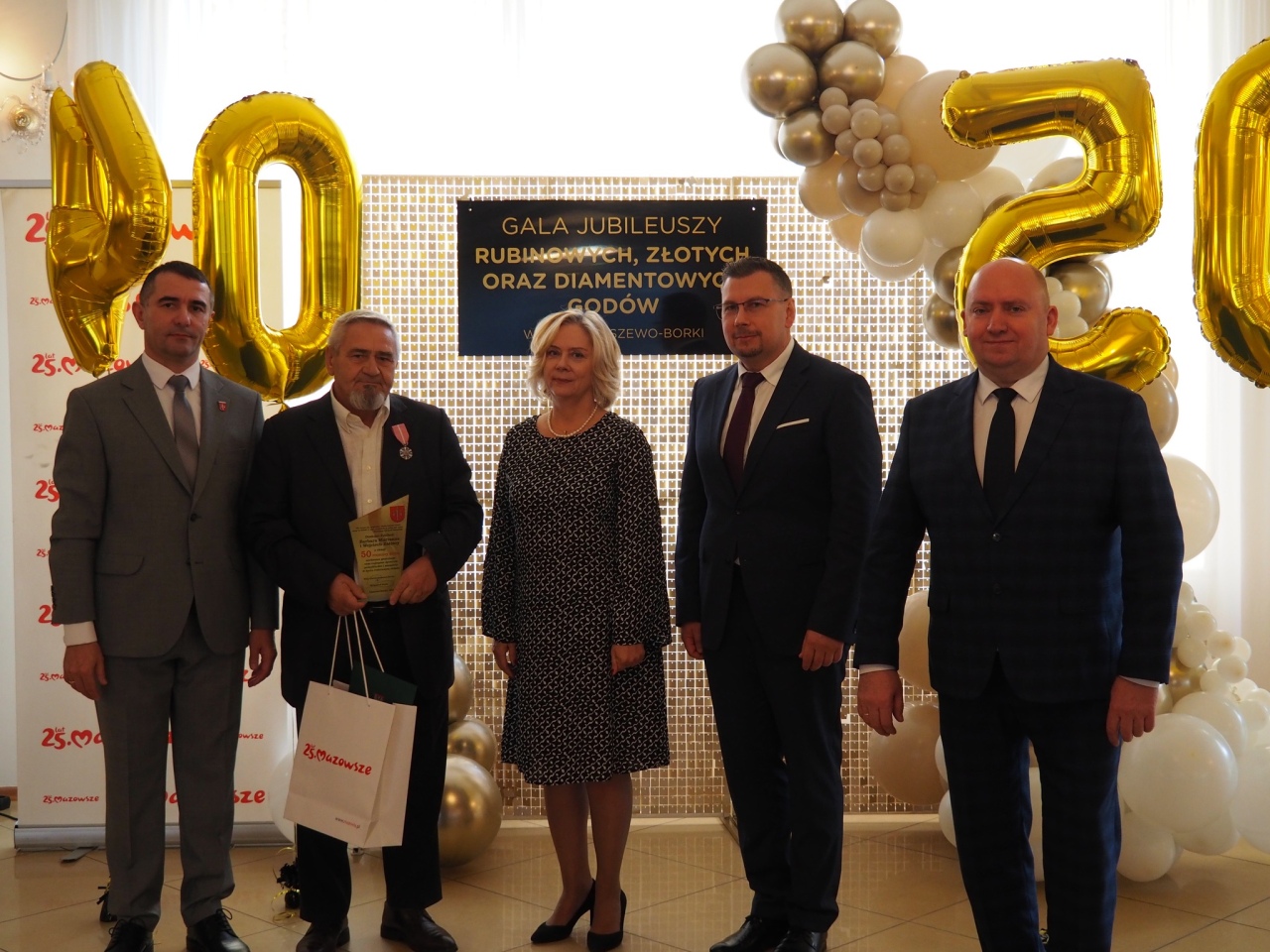 Jubileusz rubinowych, złotych i diamentowych godów w Olszewie-Borkach [29.10.2024] - zdjęcie #7 - eOstroleka.pl