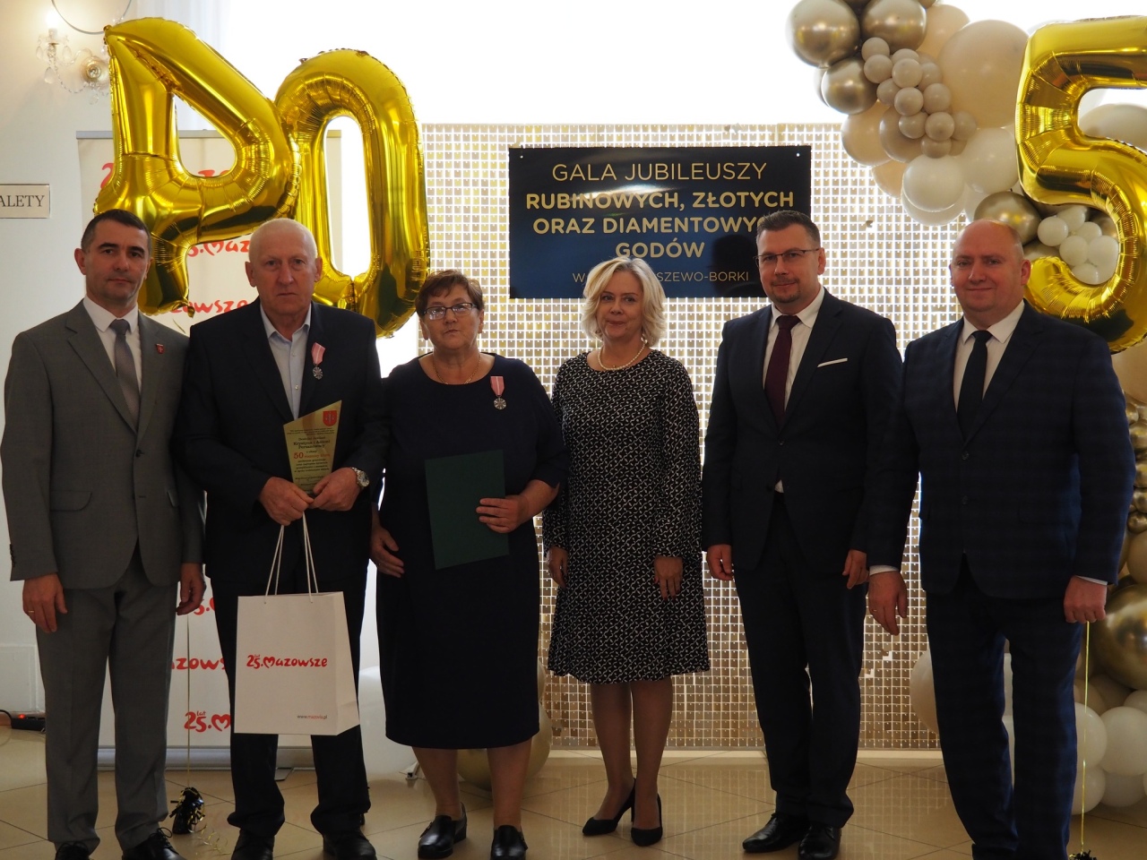 Jubileusz rubinowych, złotych i diamentowych godów w Olszewie-Borkach [29.10.2024] - zdjęcie #5 - eOstroleka.pl