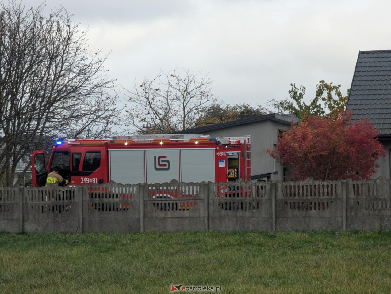 Pożar w Rzekuniu: Szybka reakcja strażaków [30.10.2024] - zdjęcie #9 - eOstroleka.pl