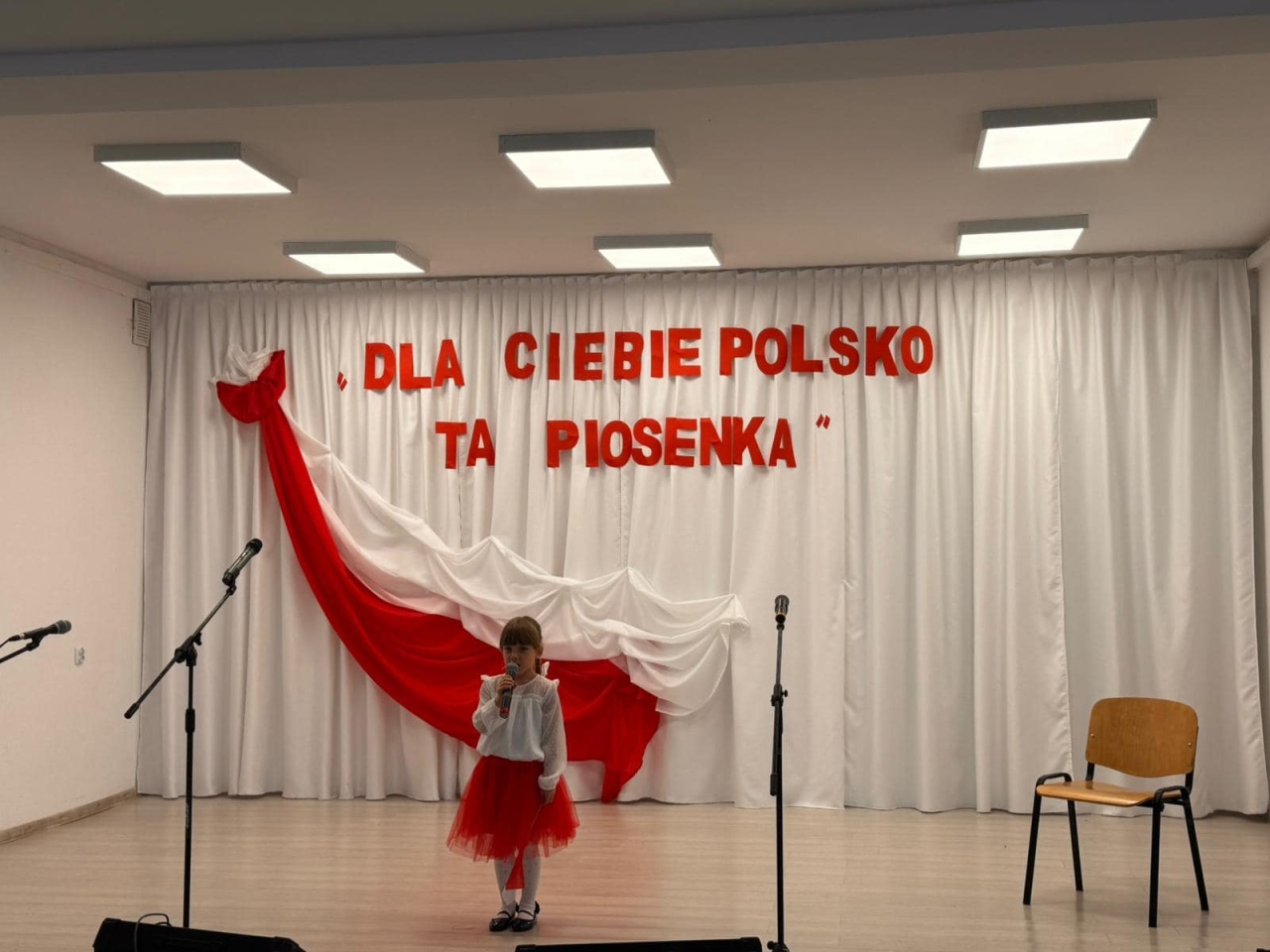 XVI Przegląd Pieśni Patriotycznej w Wojskowej w Baranowie [28.10.2024] - zdjęcie #47 - eOstroleka.pl