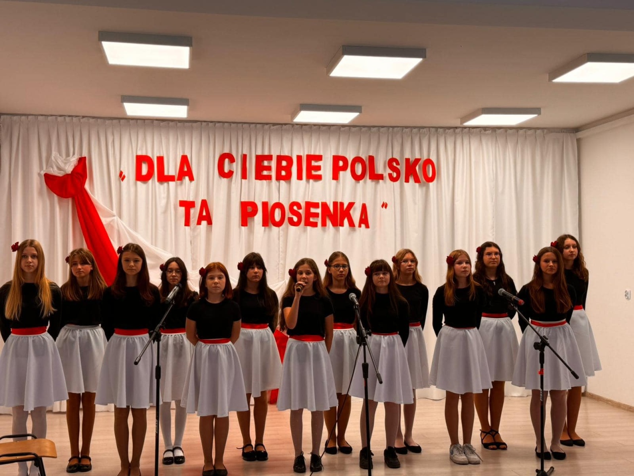 XVI Przegląd Pieśni Patriotycznej w Wojskowej w Baranowie [28.10.2024] - zdjęcie #21 - eOstroleka.pl