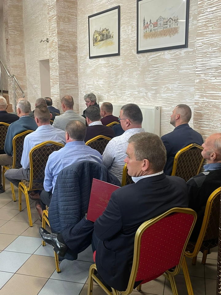 VIII sesja Rady Gminy w Czerwinie - pożegnaine sołtysów [31.10.2024] - zdjęcie #17 - eOstroleka.pl