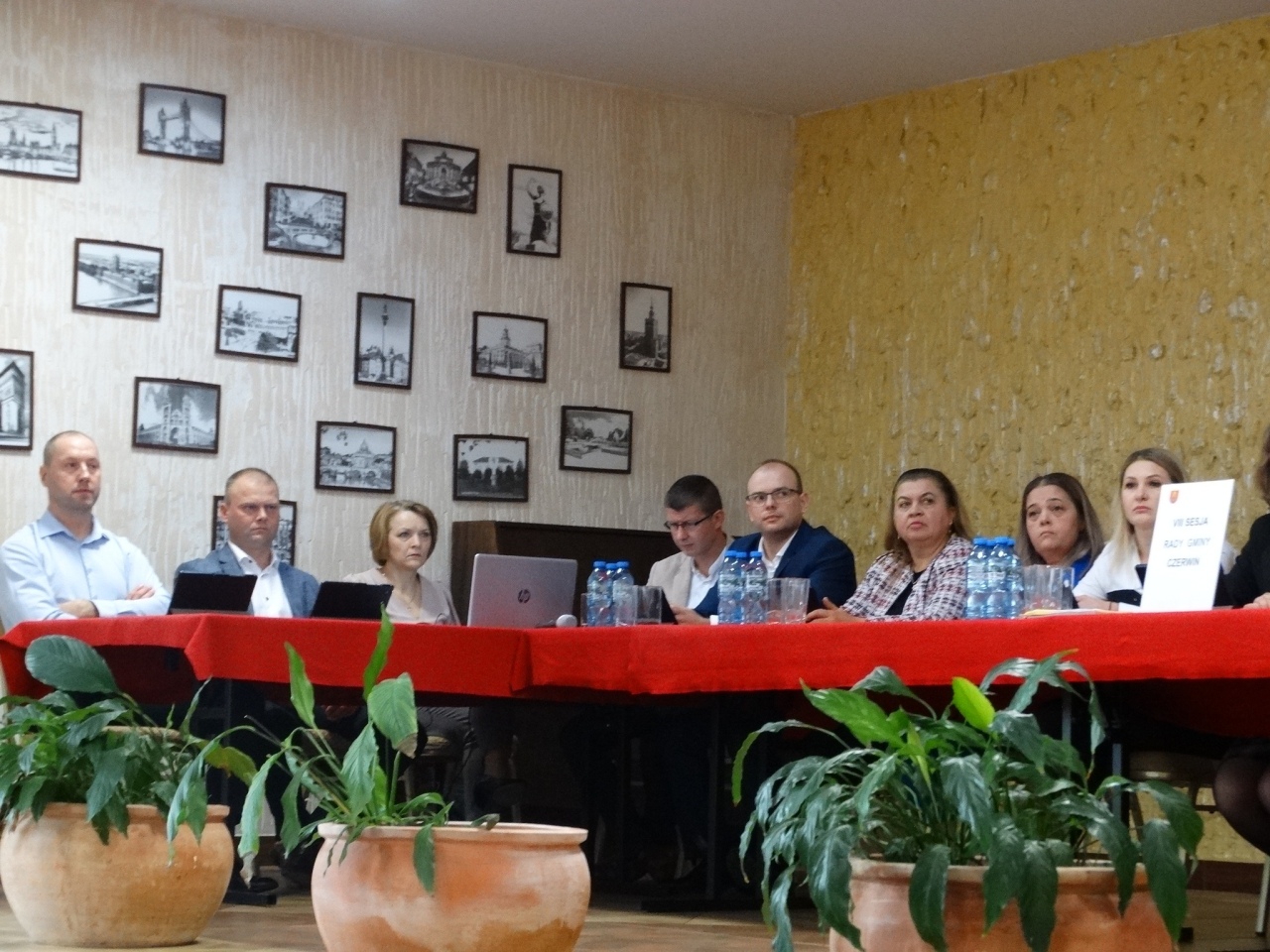 VIII sesja Rady Gminy w Czerwinie - pożegnaine sołtysów [31.10.2024] - zdjęcie #9 - eOstroleka.pl