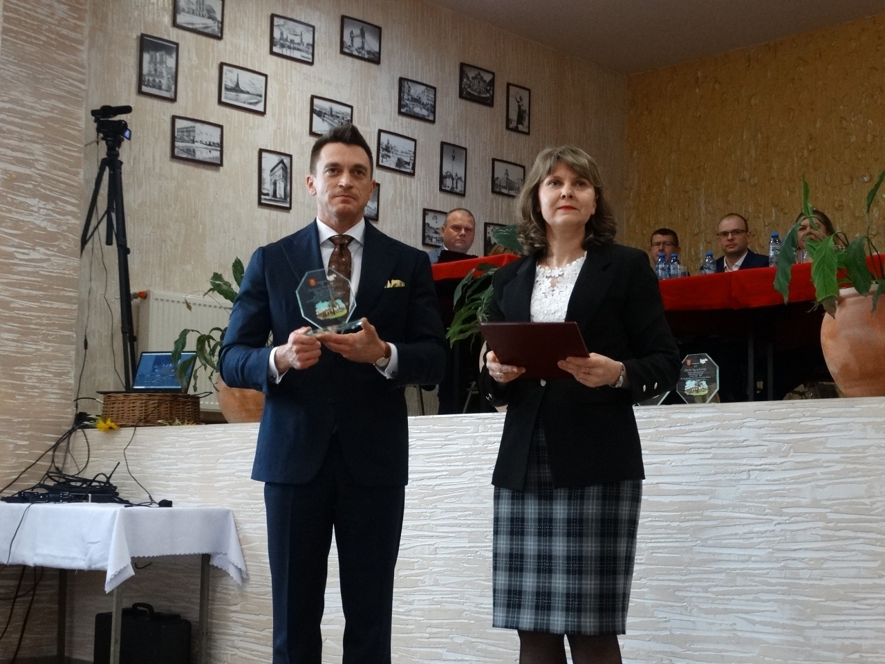 VIII sesja Rady Gminy w Czerwinie - pożegnaine sołtysów [31.10.2024] - zdjęcie #4 - eOstroleka.pl