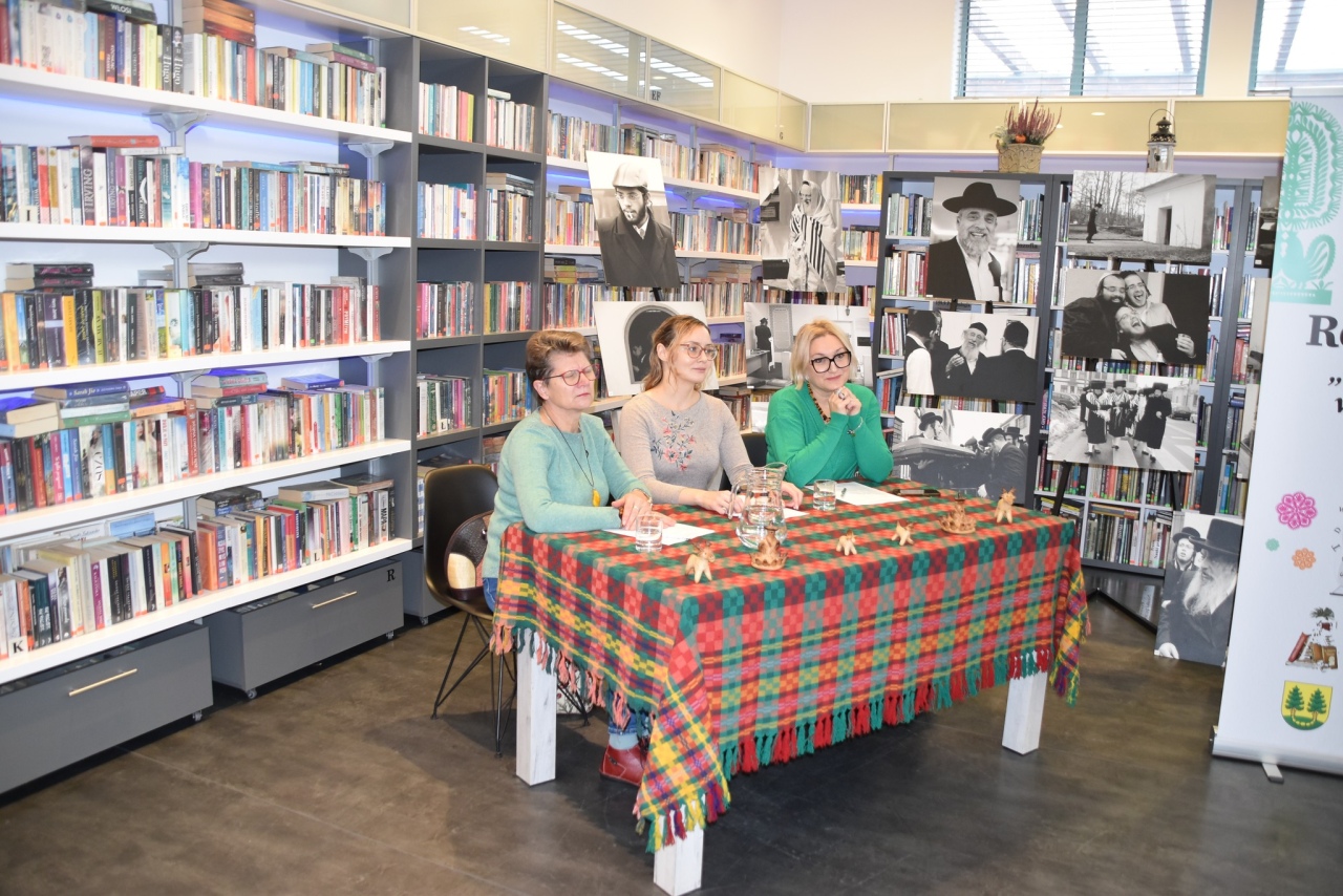 Eliminacje gminne konkursu recytatorskiego Kurpie Zielone w Literaturze w Kadzidle [29.10.2024] - zdjęcie #41 - eOstroleka.pl