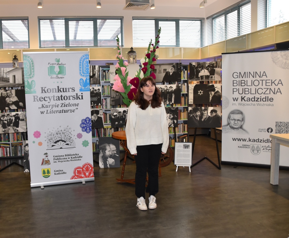 Eliminacje gminne konkursu recytatorskiego Kurpie Zielone w Literaturze w Kadzidle [29.10.2024] - zdjęcie #24 - eOstroleka.pl