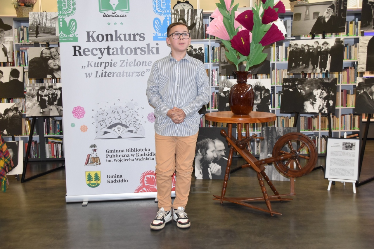 Eliminacje gminne konkursu recytatorskiego Kurpie Zielone w Literaturze w Kadzidle [29.10.2024] - zdjęcie #10 - eOstroleka.pl