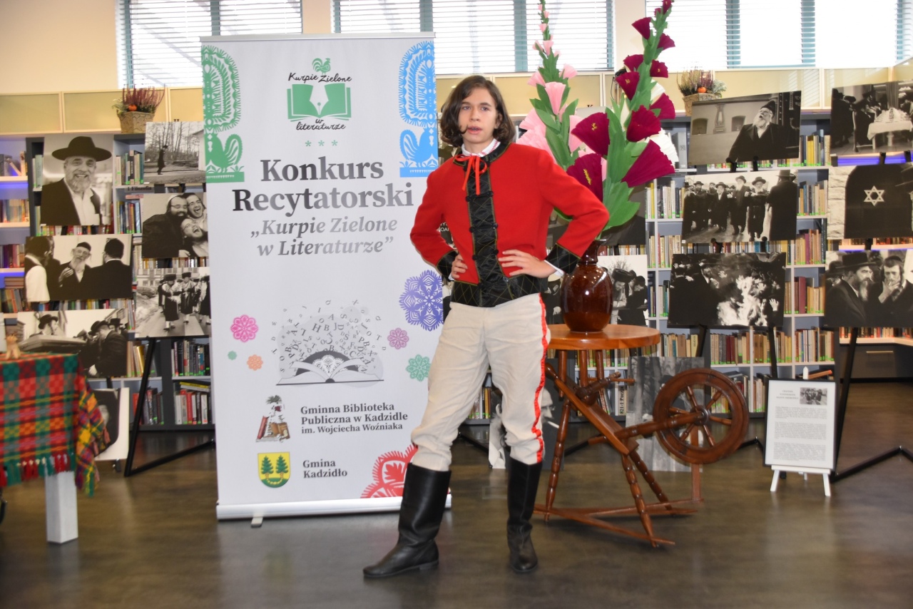 Eliminacje gminne konkursu recytatorskiego Kurpie Zielone w Literaturze w Kadzidle [29.10.2024] - zdjęcie #8 - eOstroleka.pl