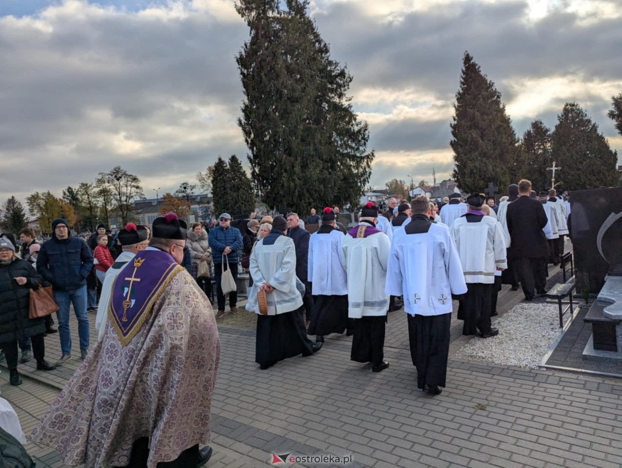 Wszystkich Świętych 2024 [1.11.2024] - zdjęcie #28 - eOstroleka.pl
