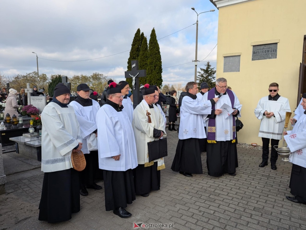 Wszystkich Świętych 2024 [1.11.2024] - zdjęcie #1 - eOstroleka.pl