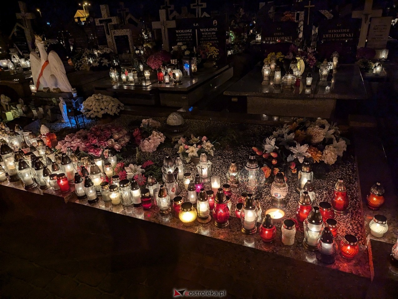 Ostrołęckie cmentarze w blasku zniczy [1.11.2024] - zdjęcie #18 - eOstroleka.pl