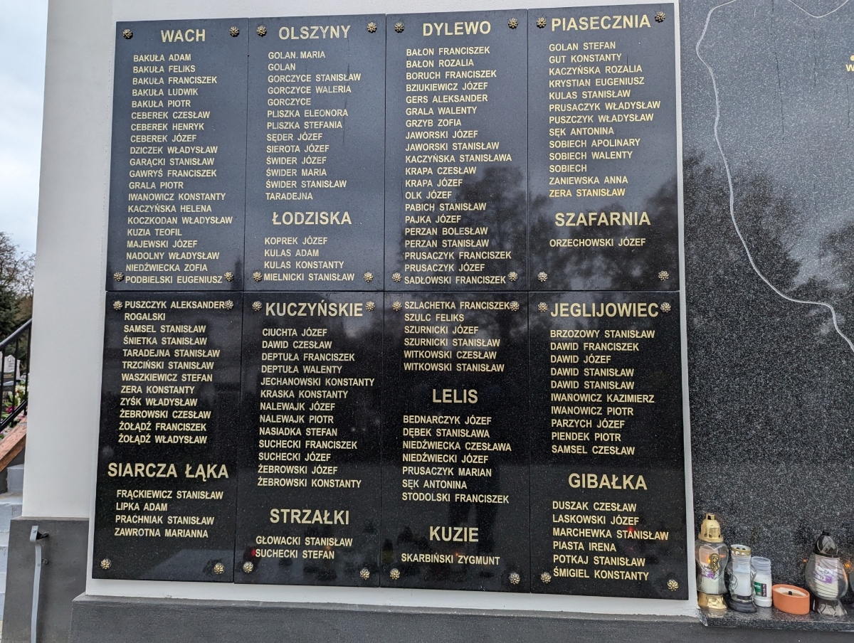 Święto Zmarłych na Kurpiach - cmentarze w Kadzidle i Lipnikach [01.11.2024] - zdjęcie #22 - eOstroleka.pl