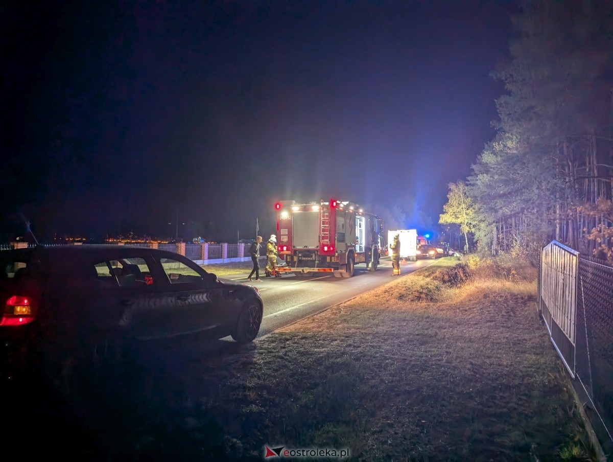 Wypadek w Łęgu Starościńskim [01.11.2024] - zdjęcie #13 - eOstroleka.pl