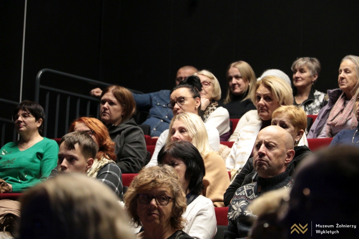 Koncert zaduszkowy w Muzeum Żołnierzy Wyklętych [3.11.2024] - zdjęcie #25 - eOstroleka.pl