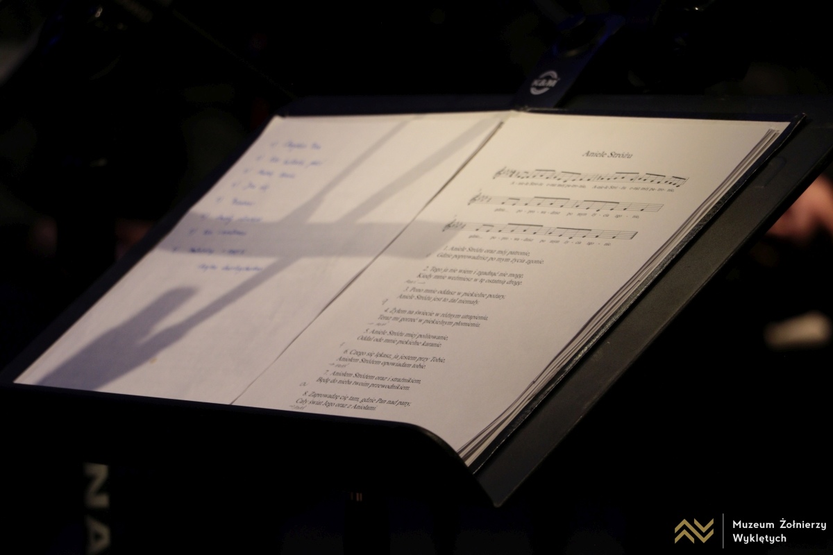 Koncert zaduszkowy w Muzeum Żołnierzy Wyklętych [3.11.2024] - zdjęcie #20 - eOstroleka.pl