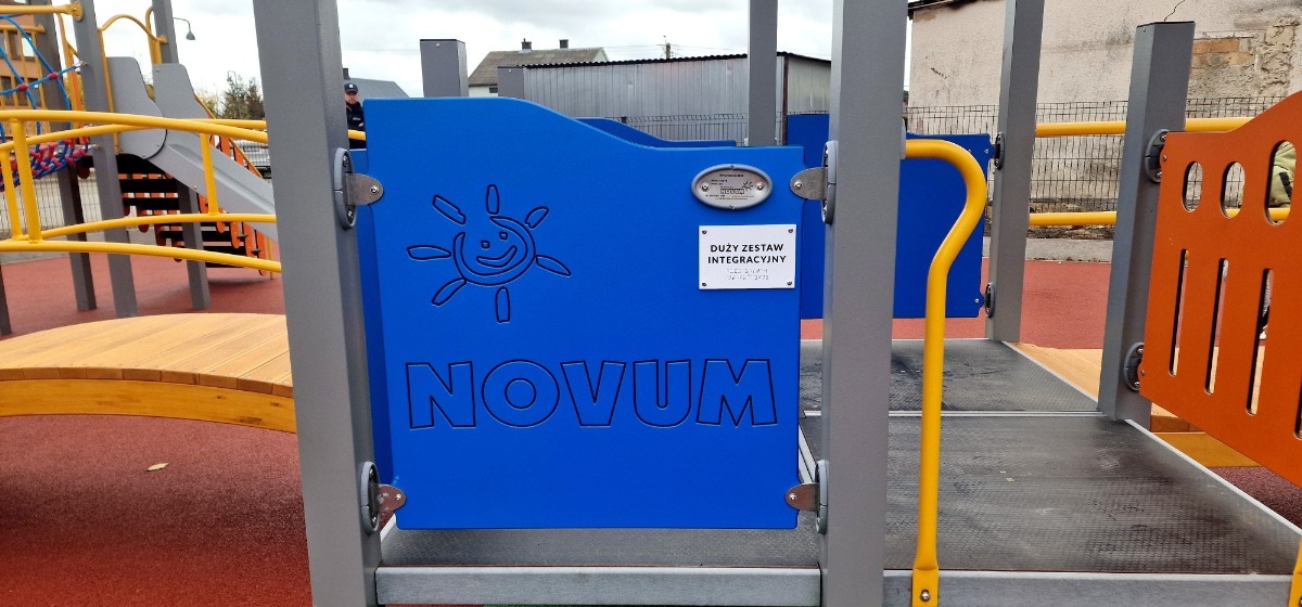 Oficjalny odbiór integracyjnego lacu zabaw w Łysych [31.10.2024] - zdjęcie #47 - eOstroleka.pl