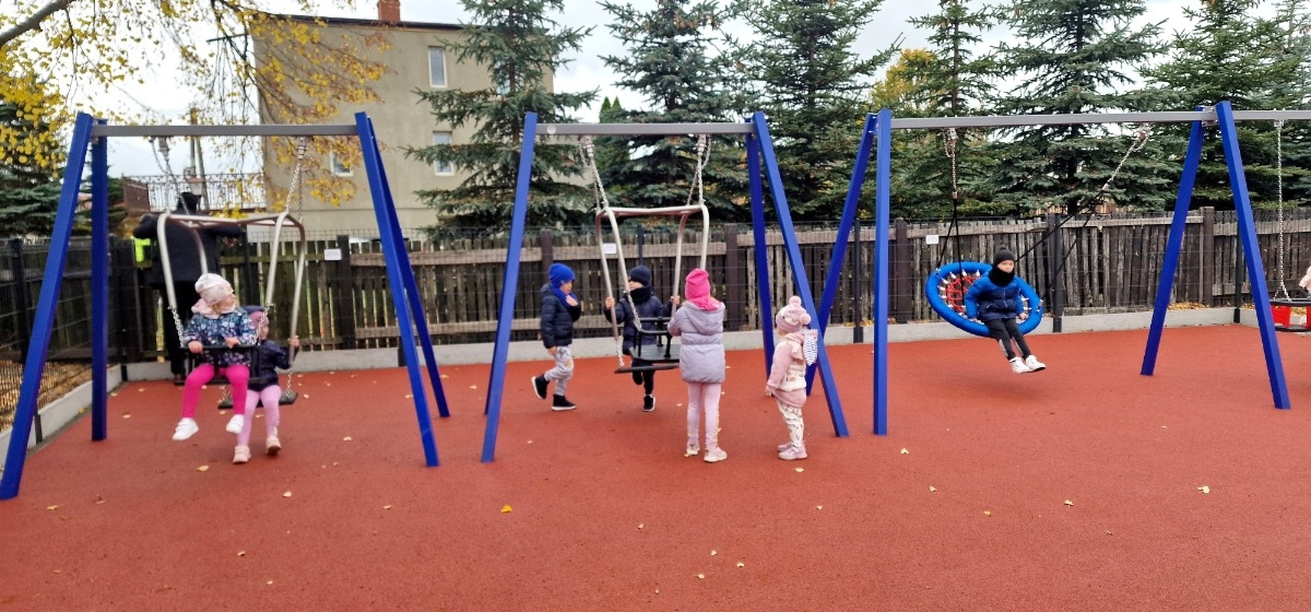 Oficjalny odbiór integracyjnego lacu zabaw w Łysych [31.10.2024] - zdjęcie #44 - eOstroleka.pl