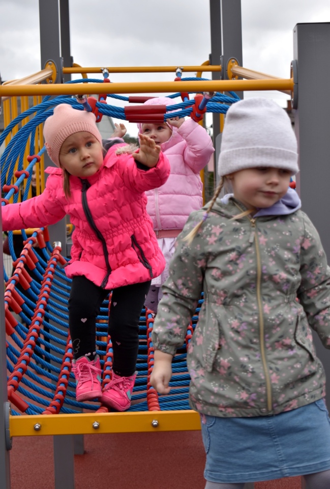 Oficjalny odbiór integracyjnego lacu zabaw w Łysych [31.10.2024] - zdjęcie #33 - eOstroleka.pl