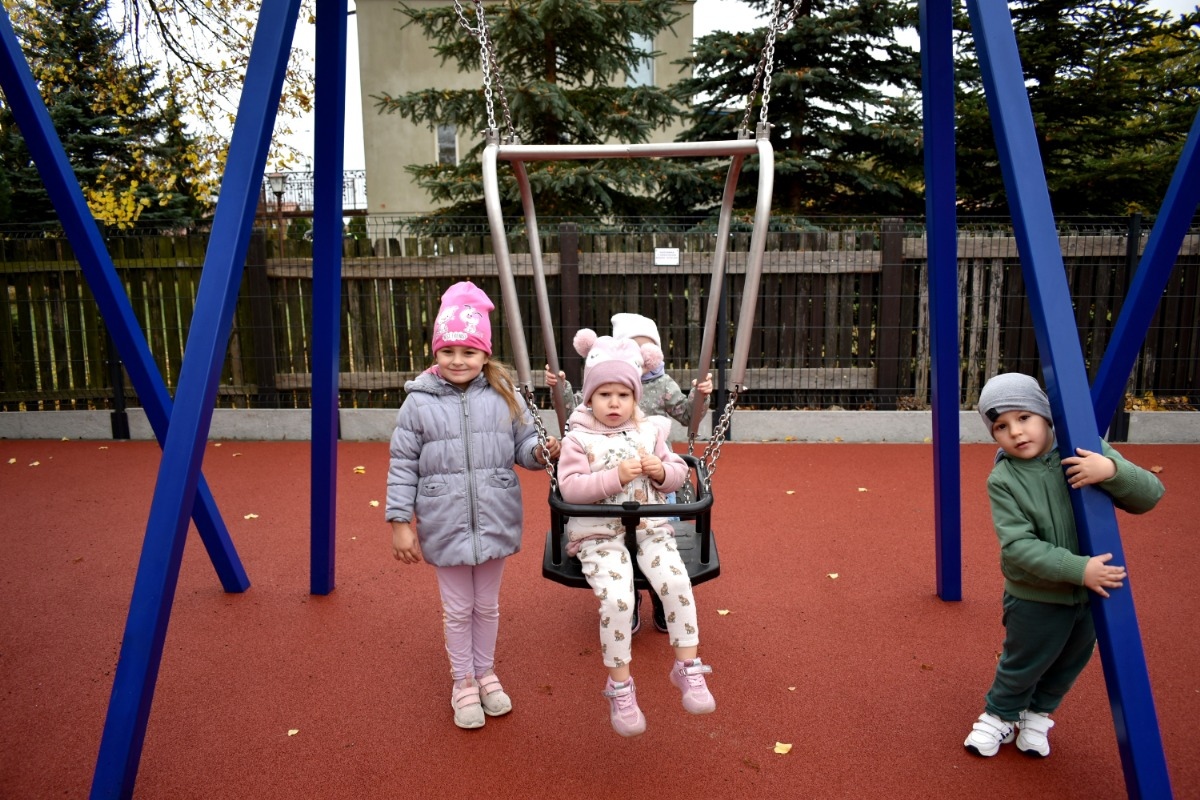 Oficjalny odbiór integracyjnego lacu zabaw w Łysych [31.10.2024] - zdjęcie #9 - eOstroleka.pl