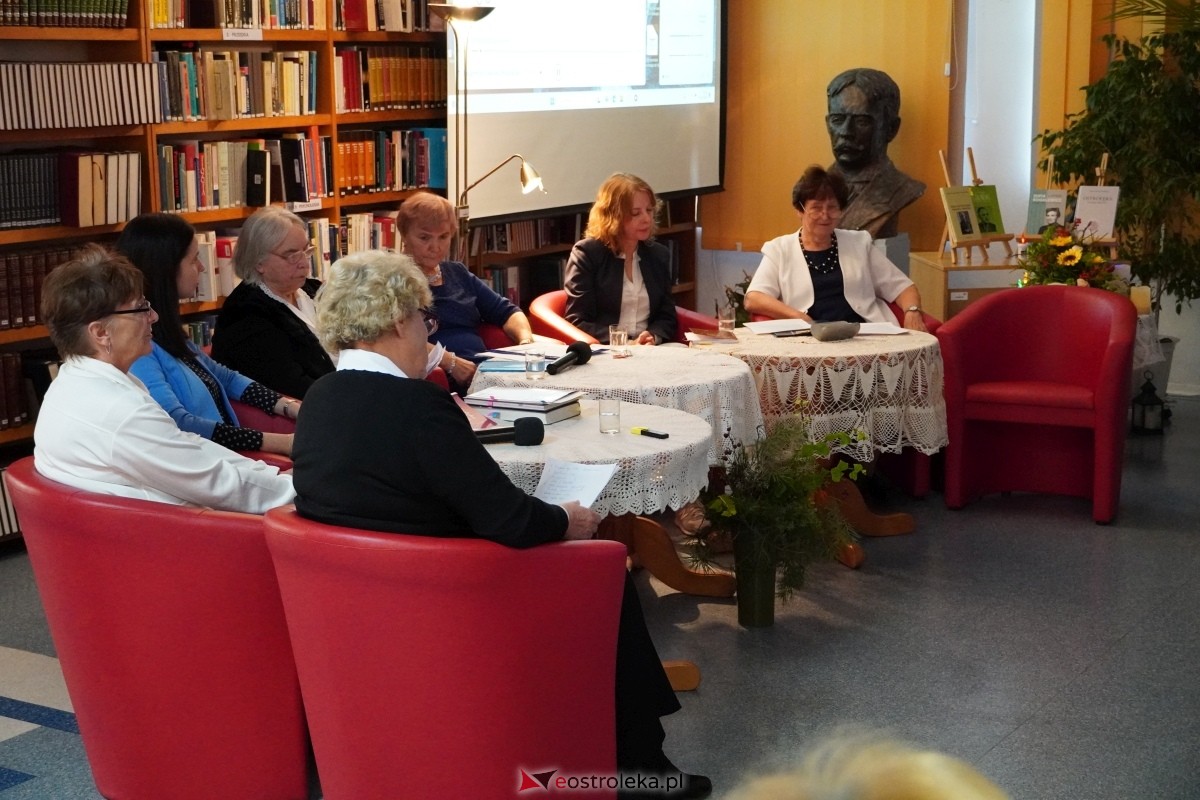 Zaduszki Literackie 2024 - zdjęcie #1 - eOstroleka.pl