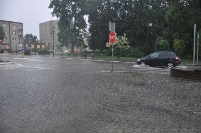 Burza nad Ostrołęką (19 VIII 2011) - zdjęcie #26 - eOstroleka.pl