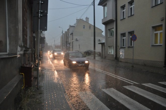 Burza nad Ostrołęką (19 VIII 2011) - zdjęcie #31 - eOstroleka.pl