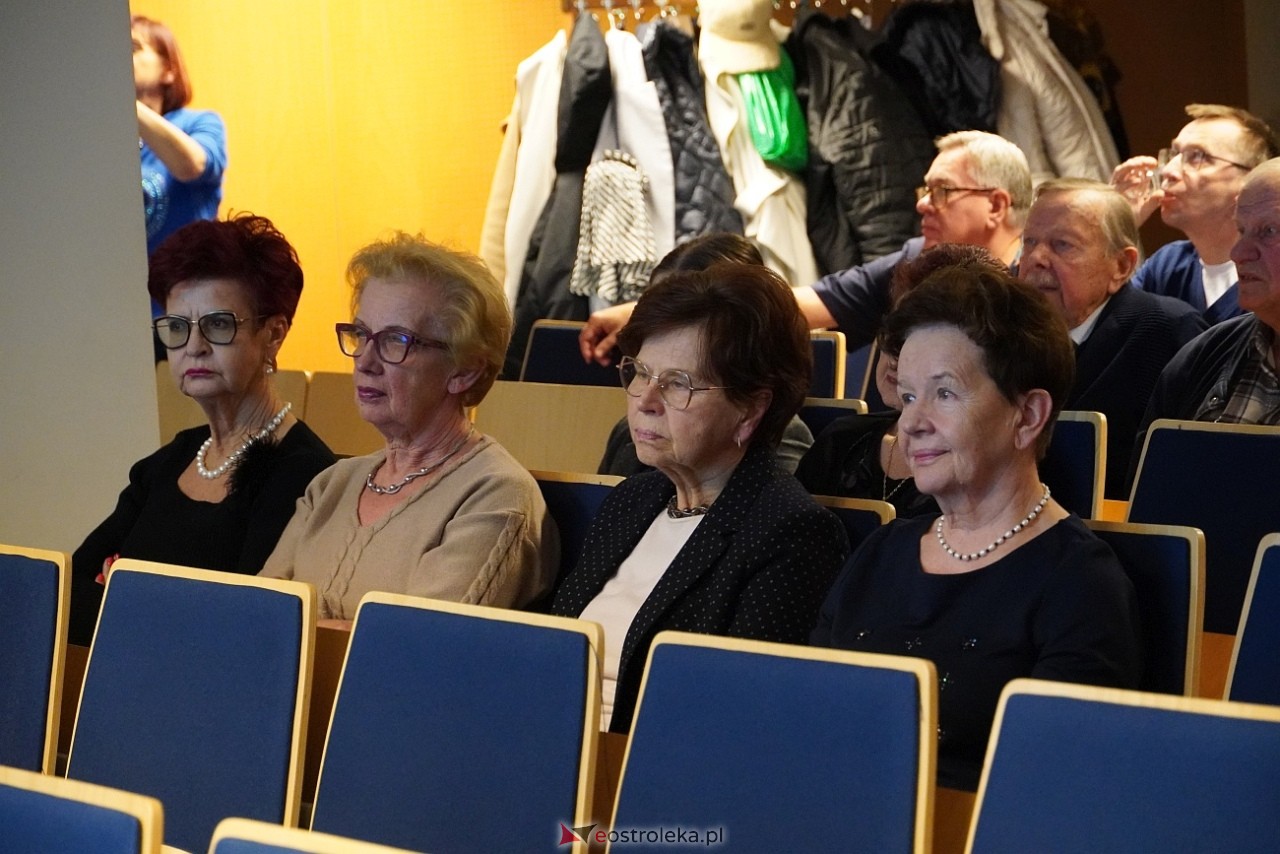 II Zaduszki Lekarskie w Ostrołęce [5.11.2024] - zdjęcie #15 - eOstroleka.pl