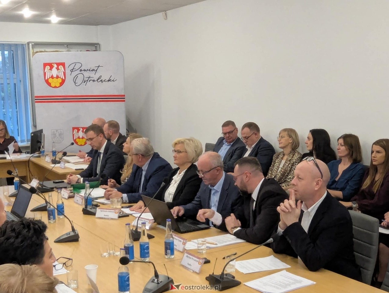 VII sesja Rady Powiatu w Ostrołęce [07.11.2024] - zdjęcie #8 - eOstroleka.pl