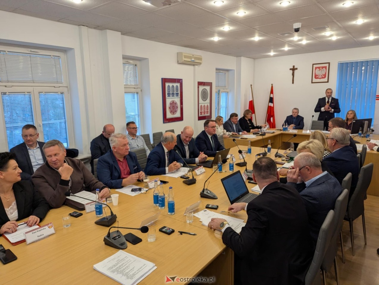 VII sesja Rady Powiatu w Ostrołęce [07.11.2024] - zdjęcie #1 - eOstroleka.pl