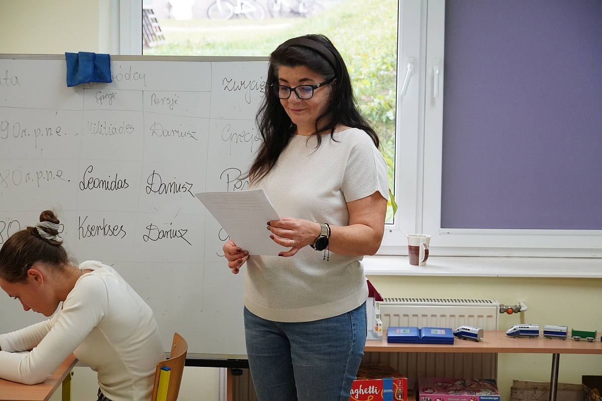 II Gminne Dyktando Niepodległościowe w Czerwinie [08.11.2024] - zdjęcie #2 - eOstroleka.pl