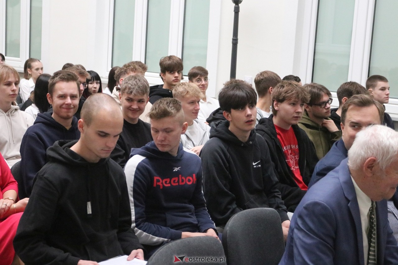 II Konferencja Naukowa Ostrołęka na przestrzeni wieków [8.11.2024] - zdjęcie #17 - eOstroleka.pl