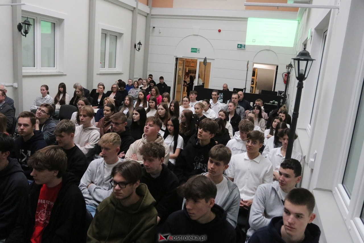 II Konferencja Naukowa Ostrołęka na przestrzeni wieków [8.11.2024] - zdjęcie #9 - eOstroleka.pl