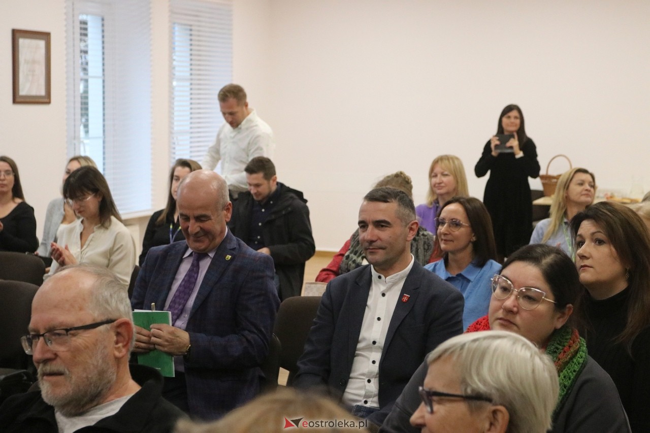 Warsztaty Mówimy po kurpiowsku [8.11.2024] - zdjęcie #22 - eOstroleka.pl