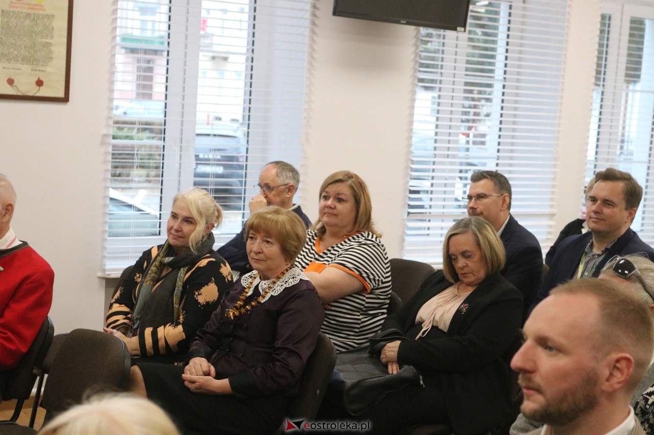 Warsztaty Mówimy po kurpiowsku [8.11.2024] - zdjęcie #21 - eOstroleka.pl