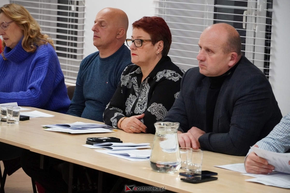 Posiedzenie komisji infrastruktury w sprawie inwestycji mieszkaniowej na ulicy Sadowej [07.11.2024] - zdjęcie #12 - eOstroleka.pl