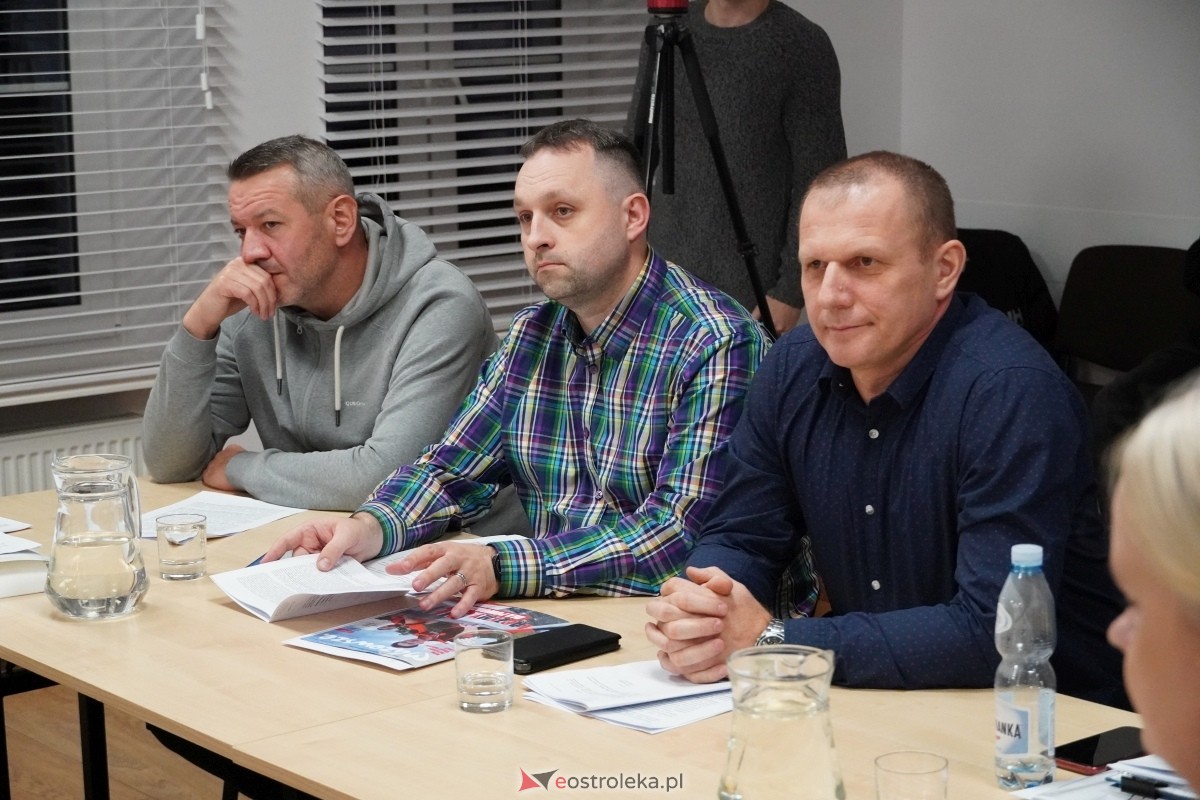 Posiedzenie komisji infrastruktury w sprawie inwestycji mieszkaniowej na ulicy Sadowej [07.11.2024] - zdjęcie #8 - eOstroleka.pl