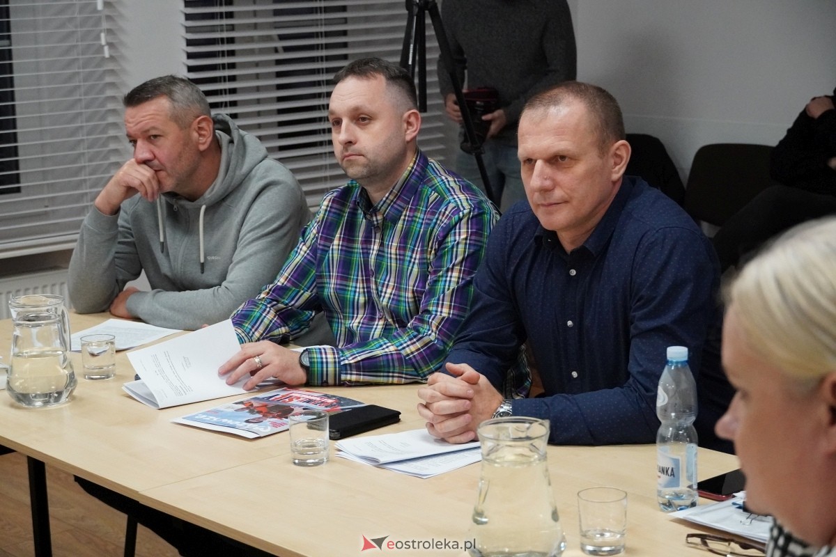 Posiedzenie komisji infrastruktury w sprawie inwestycji mieszkaniowej na ulicy Sadowej [07.11.2024] - zdjęcie #6 - eOstroleka.pl