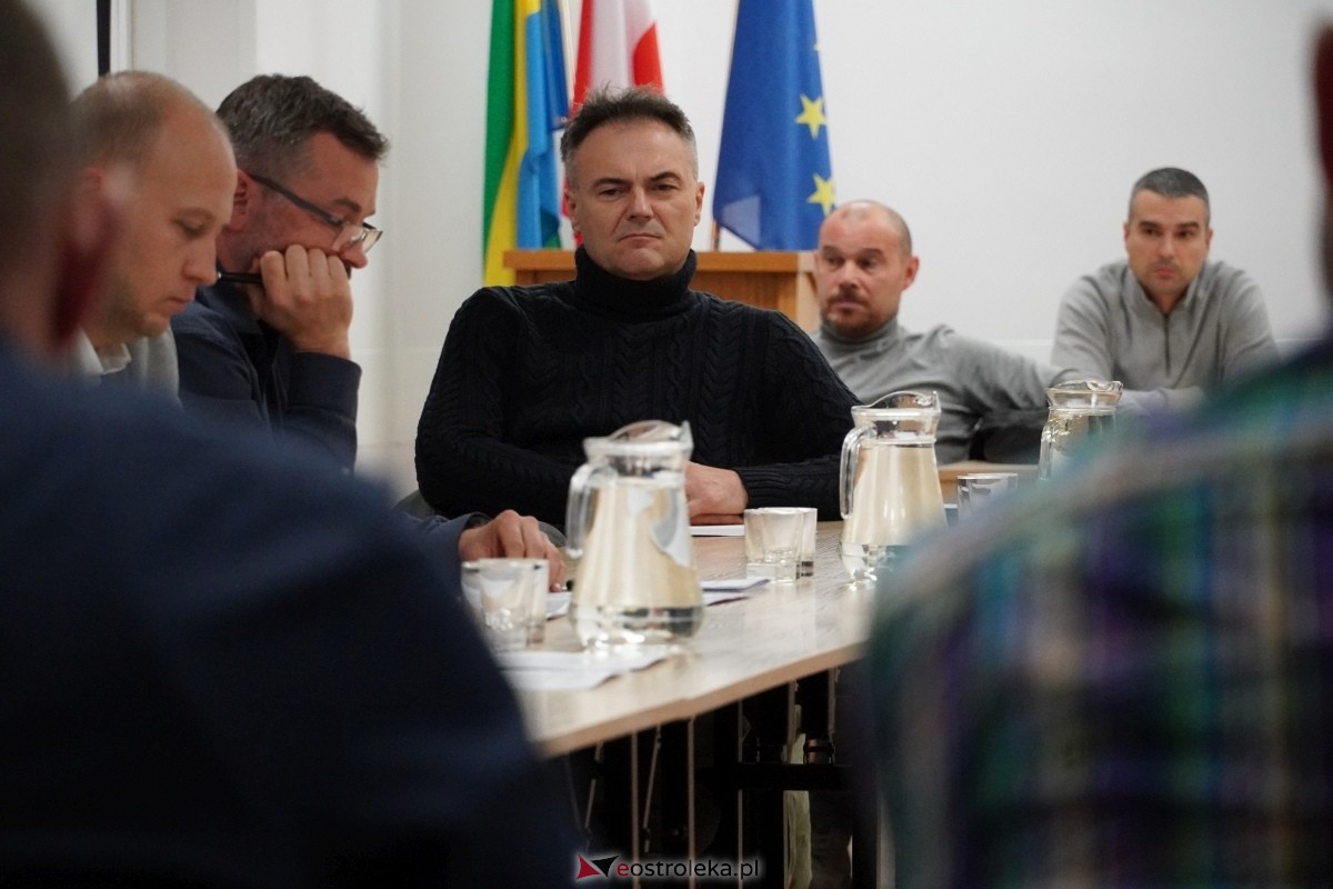 Posiedzenie komisji infrastruktury w sprawie inwestycji mieszkaniowej na ulicy Sadowej [07.11.2024] - zdjęcie #3 - eOstroleka.pl