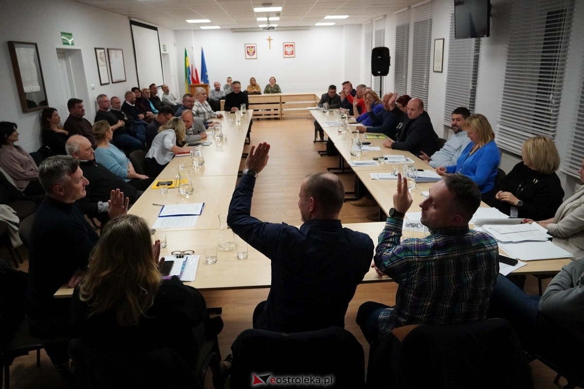 Posiedzenie komisji infrastruktury w sprawie inwestycji mieszkaniowej na ulicy Sadowej [07.11.2024] - zdjęcie #1 - eOstroleka.pl
