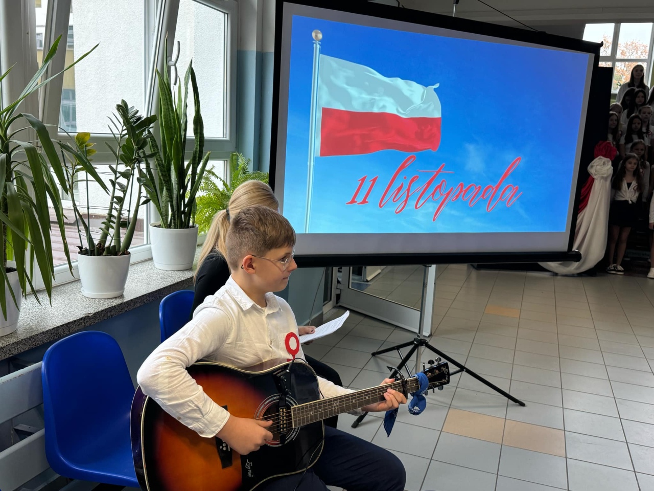Apel z okazji Święta Niepodległości w SP 10 [8.11.2024] - zdjęcie #28 - eOstroleka.pl